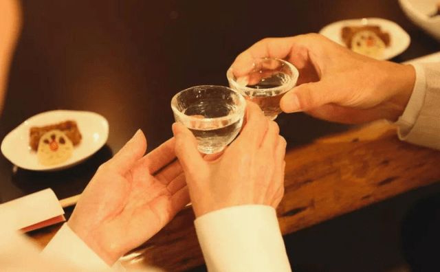 常喝白酒有这些好处现在才知道